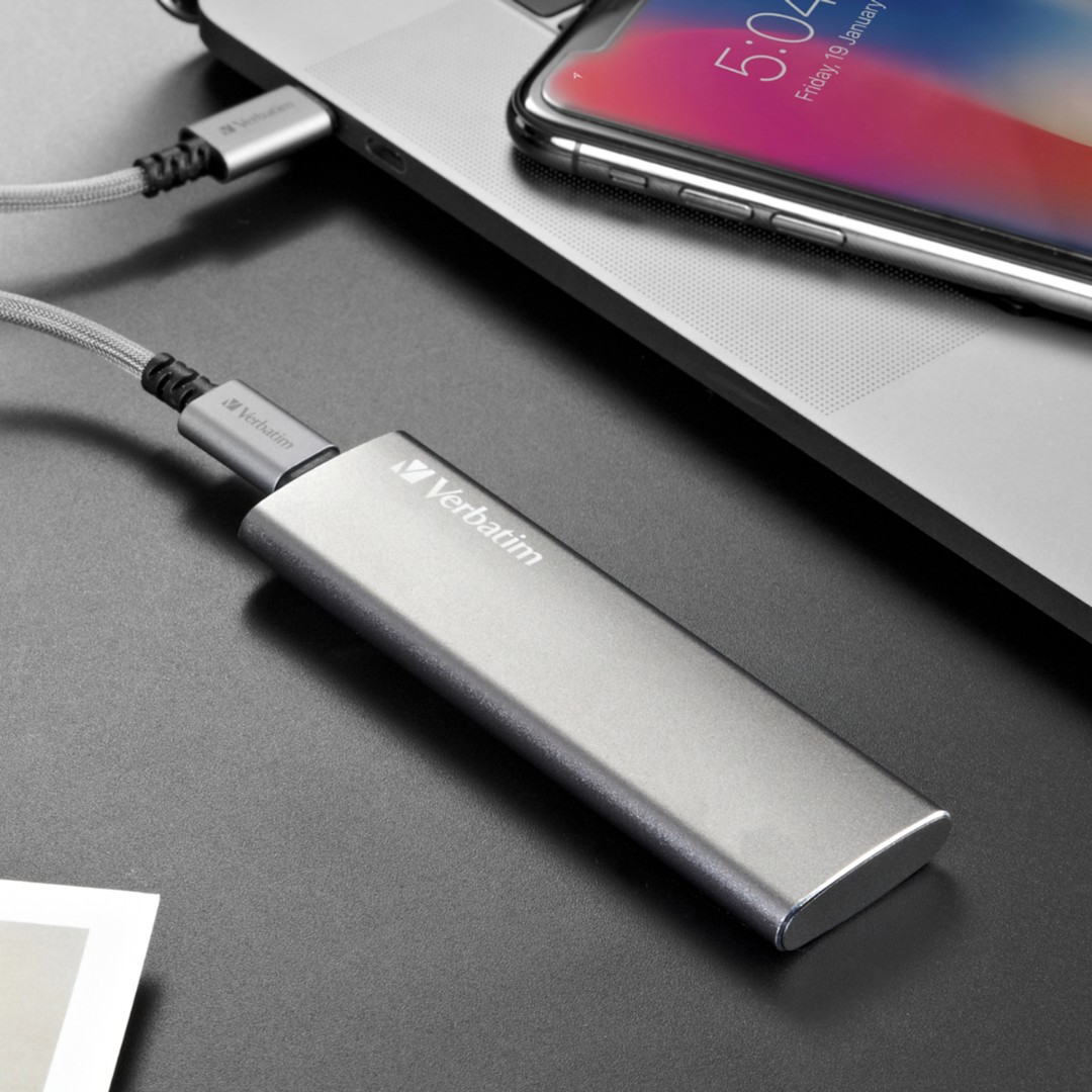Verbatim’s lightweight and durable Vx500 external SSD provides the latest in external data storage options. With data transfer rates up to 500MB/sec, the Vx500 external SSD is ideal for users that demand maximum performance in data storage devices.